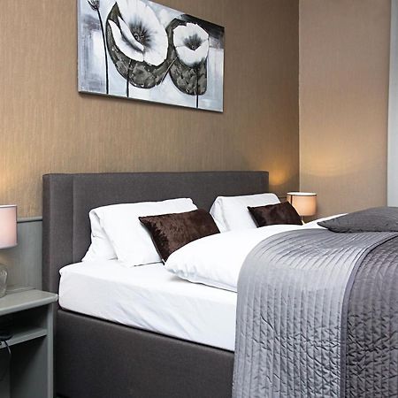 Hotel Lux Дюссельдорф Экстерьер фото